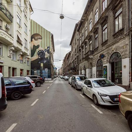 Sleek Downtown Living Lägenhet Budapest Exteriör bild