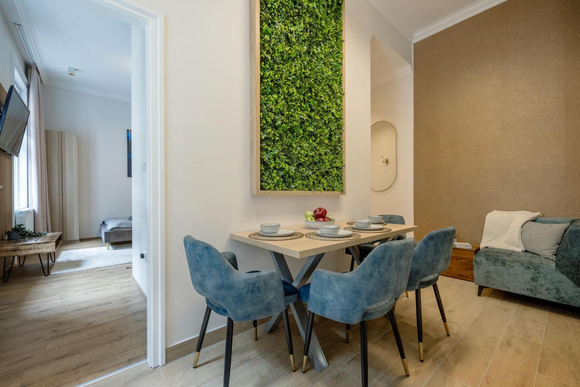 Sleek Downtown Living Lägenhet Budapest Exteriör bild