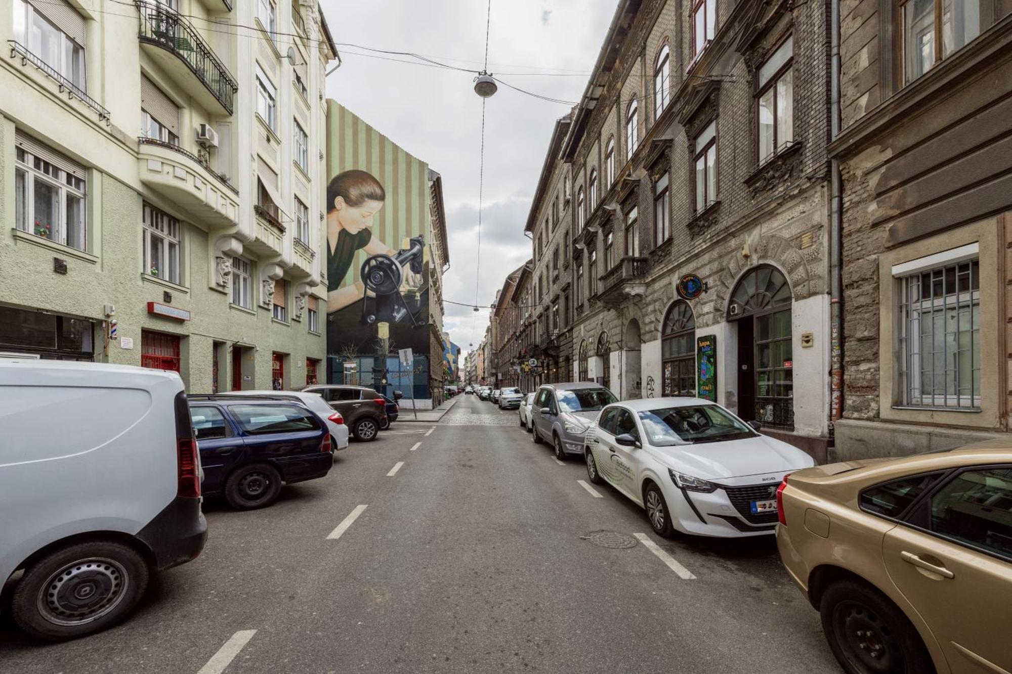 Sleek Downtown Living Lägenhet Budapest Exteriör bild